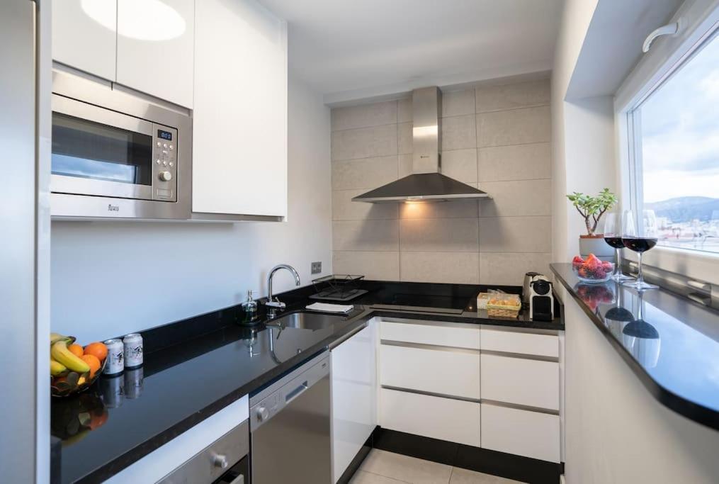 Sea Views Penthouse City Center Малага Экстерьер фото