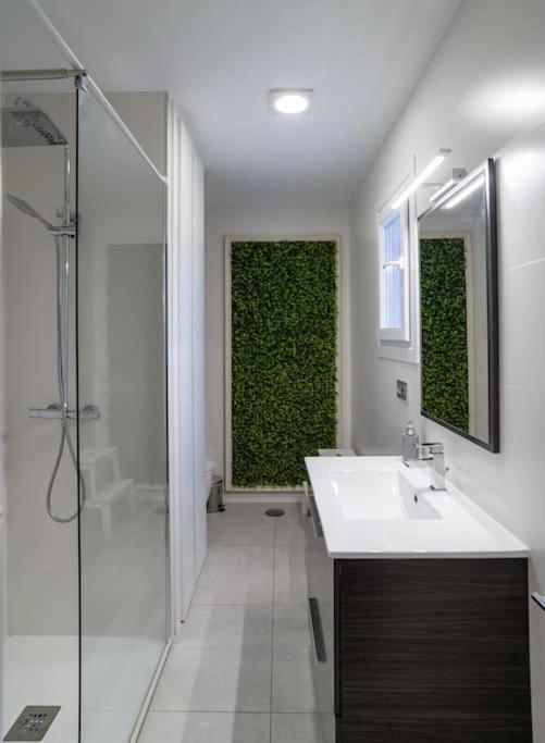 Sea Views Penthouse City Center Малага Экстерьер фото
