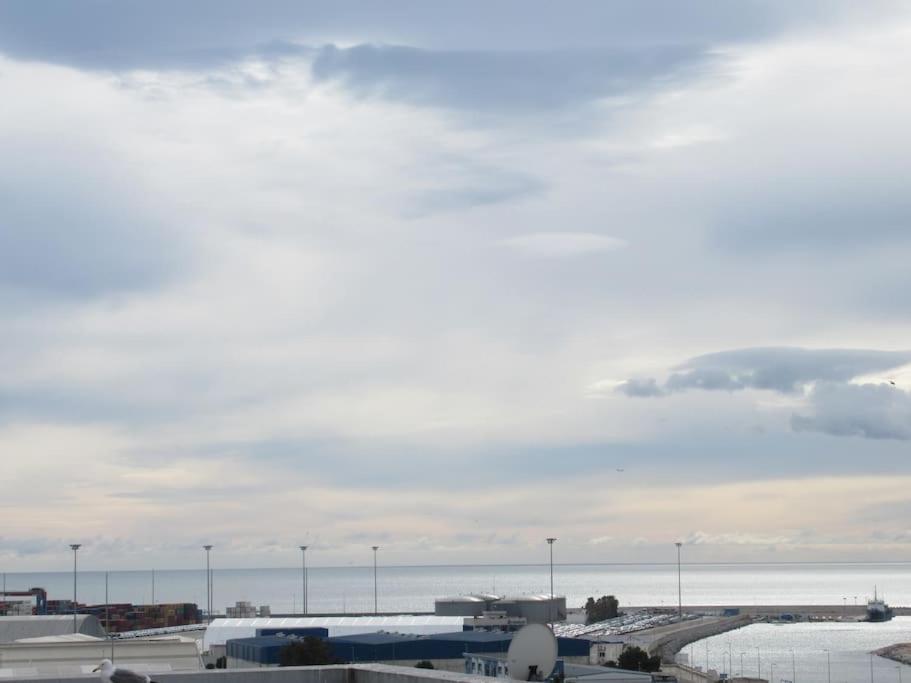Sea Views Penthouse City Center Малага Экстерьер фото